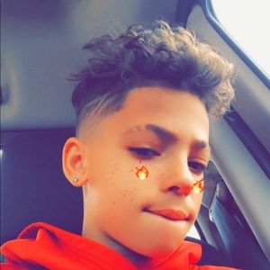 Meet your Posher, Quinell